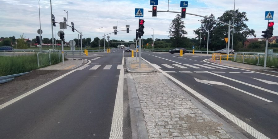 2025 07 31 km 244+600 skrzyżowanie z ul. Gliwicką strona lewa
