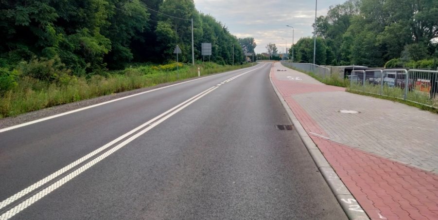 2025 07 31 km 246+000 ul. Bytomska strona prawa