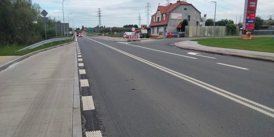 2025 07 31 km 255+900 rondo Wieszowa strona lewa