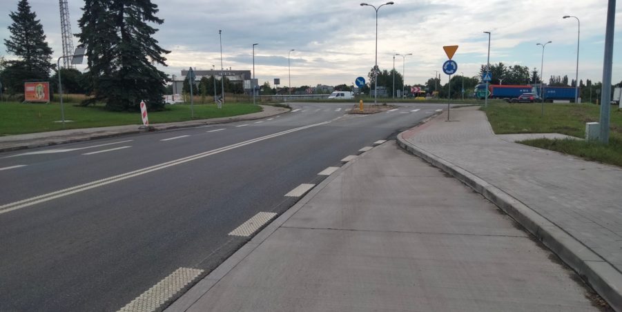 2025 07 31 km 255+900 rondo Wieszowa strona prawa